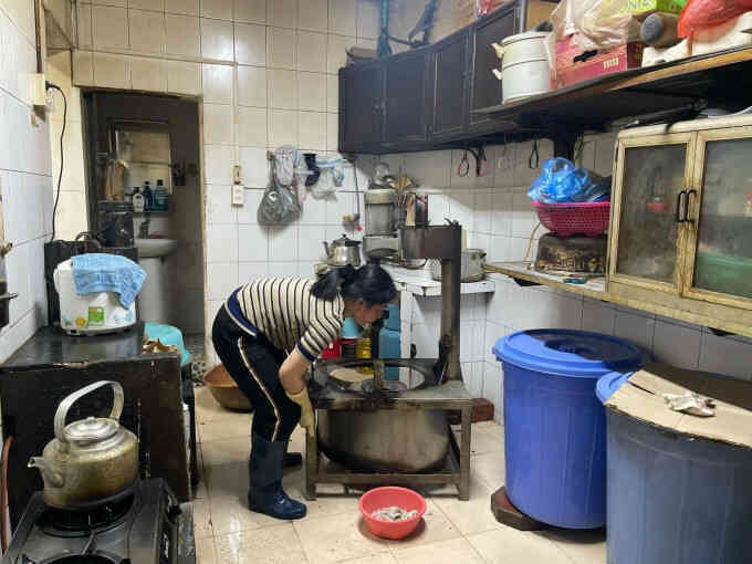 Mắc 4 sai phạm, bánh cốm Nguyên Ninh nổi tiếng bị phạt 40 triệu đồng