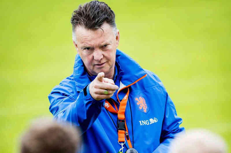 Sau Kluivert, Indonesia đón thêm Van Gaal