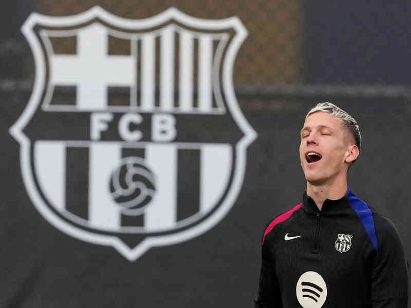Barca nhận tin vui Dani Olmo trước chung kết Siêu cúp