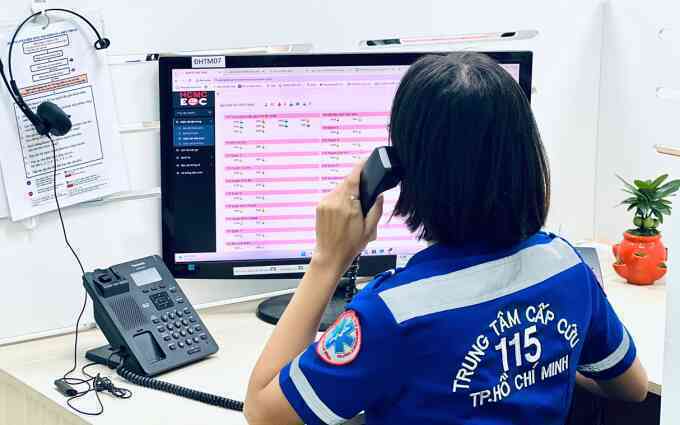 Cuộc gọi cứu mạng người đàn ông ngưng thở do sặc thức ăn