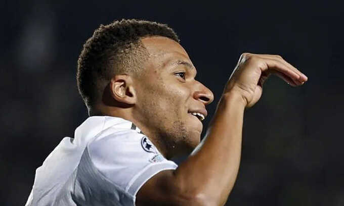 Mbappe lập hat-trick ở Champions League