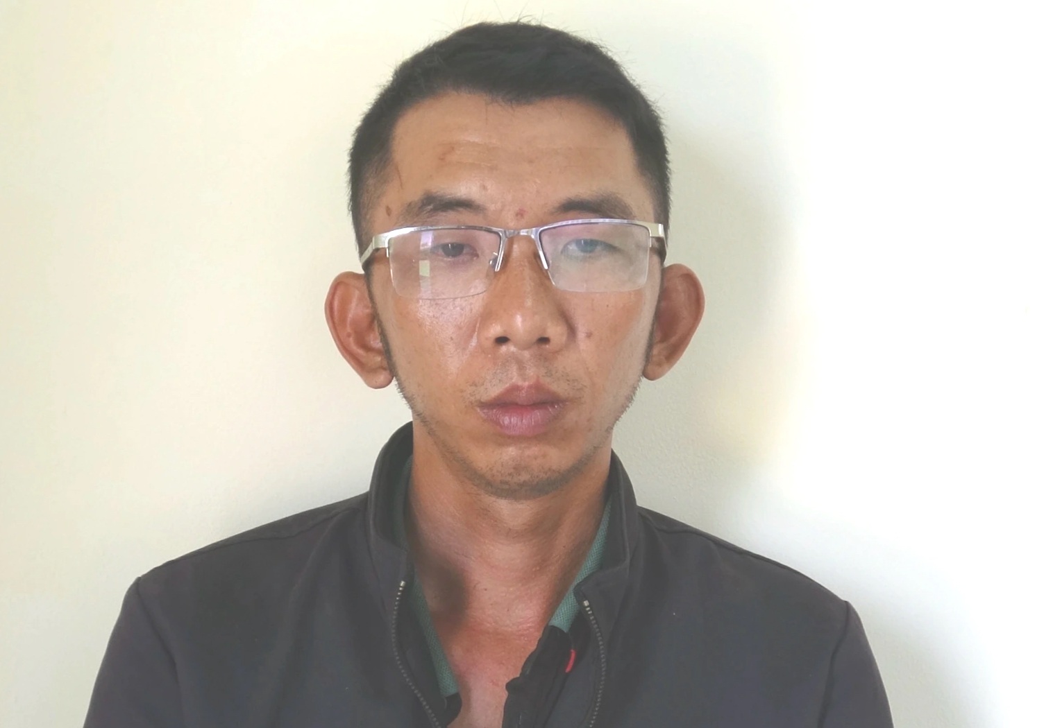 Mâu thuẫn từ việc massage, người đàn ông bị chém lìa bàn tay