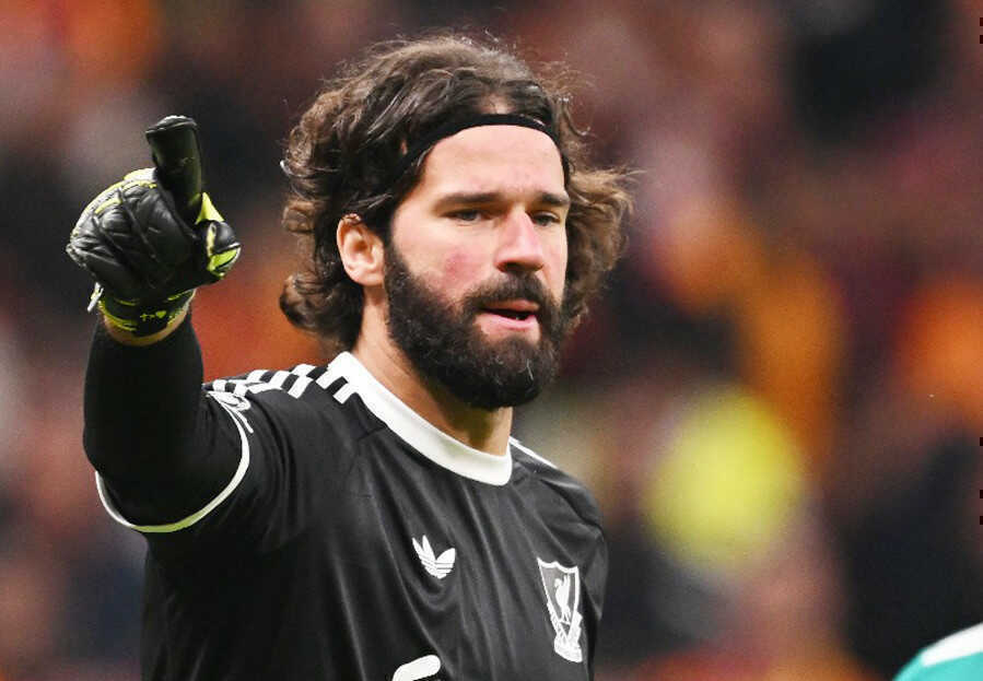 Tin dữ ập đến Liverpool