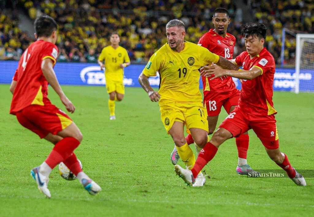 Tiết lộ quá trình FIFA điều tra cầu thủ nhập tịch của Malaysia