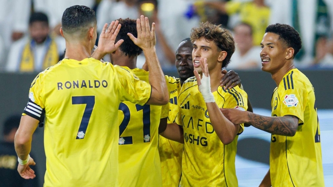 Ronaldo bị Felix vượt mặt ở cuộc đua Vua phá lưới