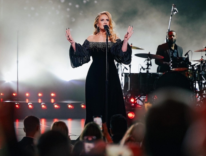 Adele lần đầu đóng phim