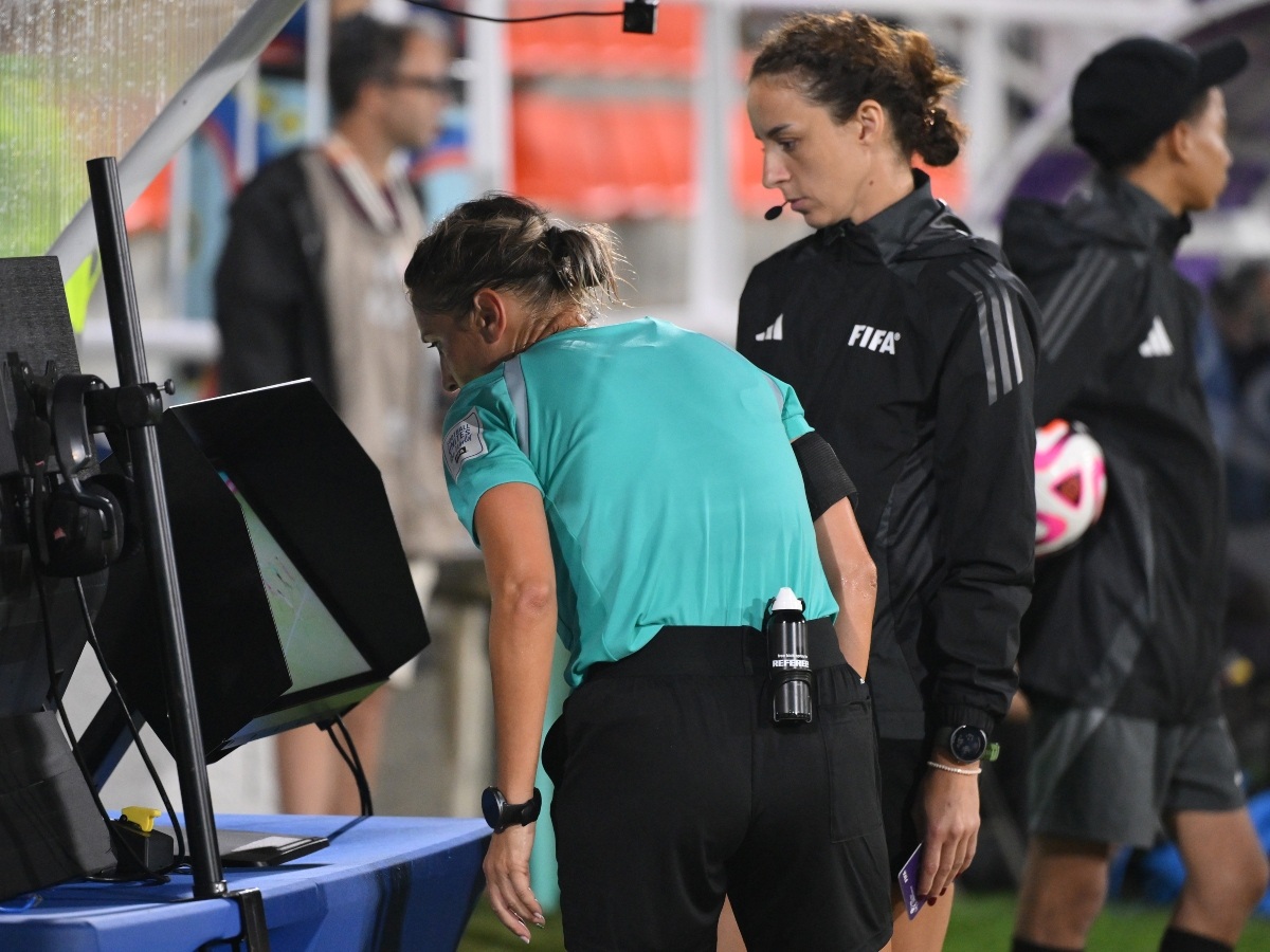 Công nghệ mới của FIFA lần đầu xuất hiện ở sân Thống Nhất