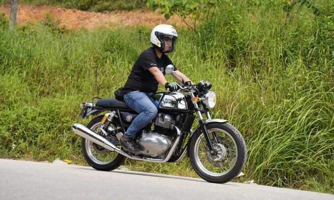 Royal Enfield bán xe trở lại tại Việt Nam