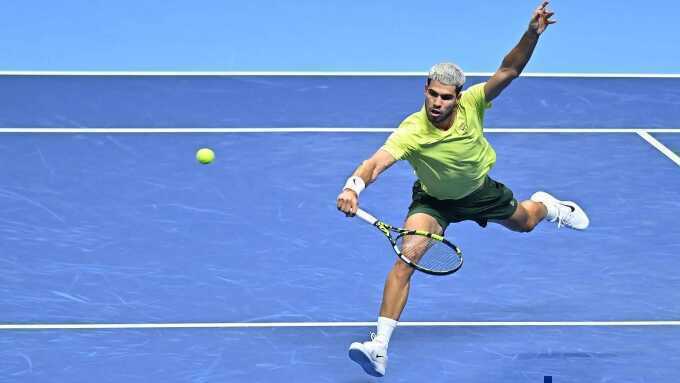 Alcaraz đấu Sinner ở chung kết ATP Finals