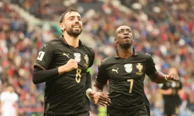 Bồ Đào Nha thắng 9-1 khi vắng Ronaldo