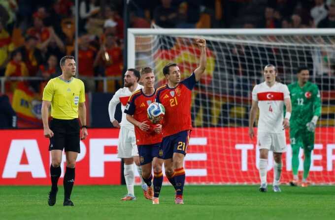 Tây Ban Nha mất mặt trong ngày giành vé dự World Cup