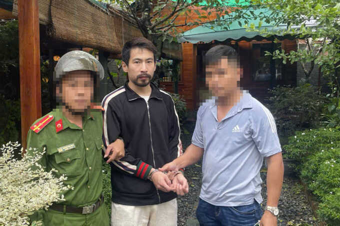 Nghi phạm người Trung Quốc bỏ trốn khi được chữa bệnh
