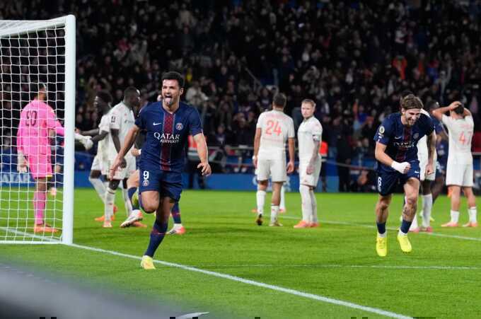 PSG thắng phút cuối ở Ligue 1