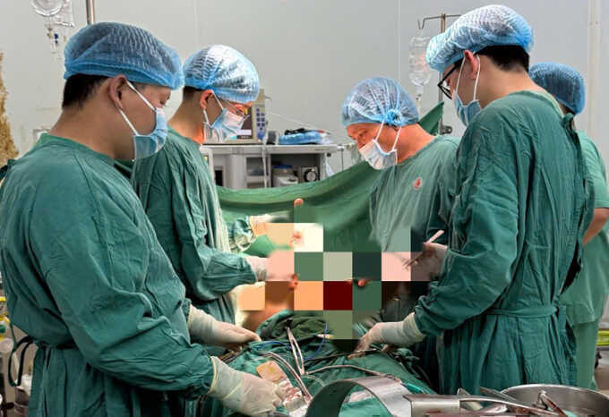 Cứu người bị thủng tim