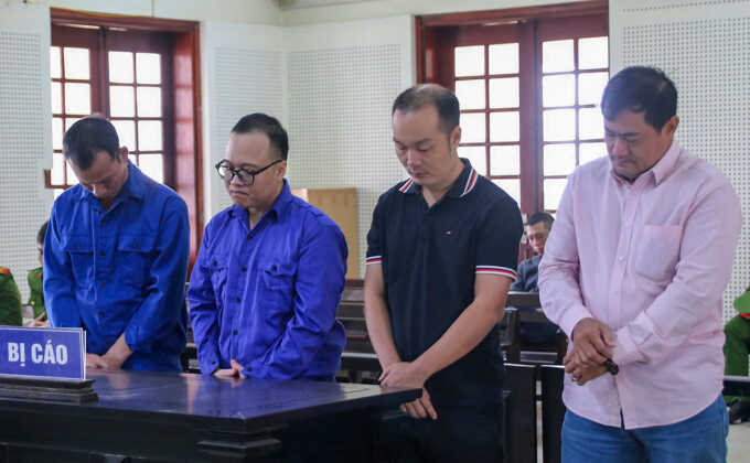 Lừa `chạy` án chiếm đoạt hơn 2 tỷ đồng