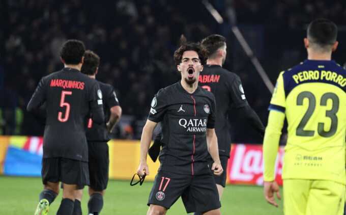 Cú hat-trick giúp PSG thắng ngược Tottenham