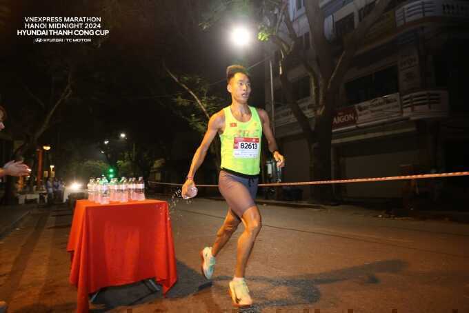 Hà Nội lạnh, khô dịp VnExpress Marathon Hanoi Midnight