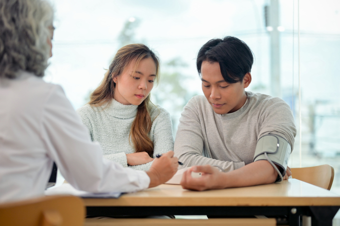 Phát hiện nhiều bệnh tình dục trước kết hôn