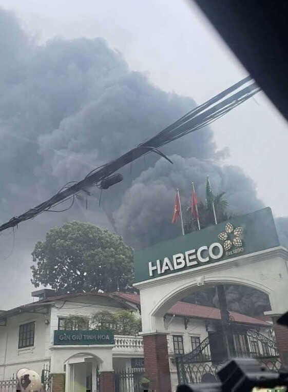 Cháy lớn ở Nhà máy bia Hà Nội Habeco