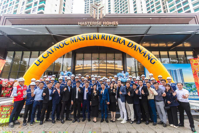 Masterise Homes cất nóc dự án Masteri Rivera Danang