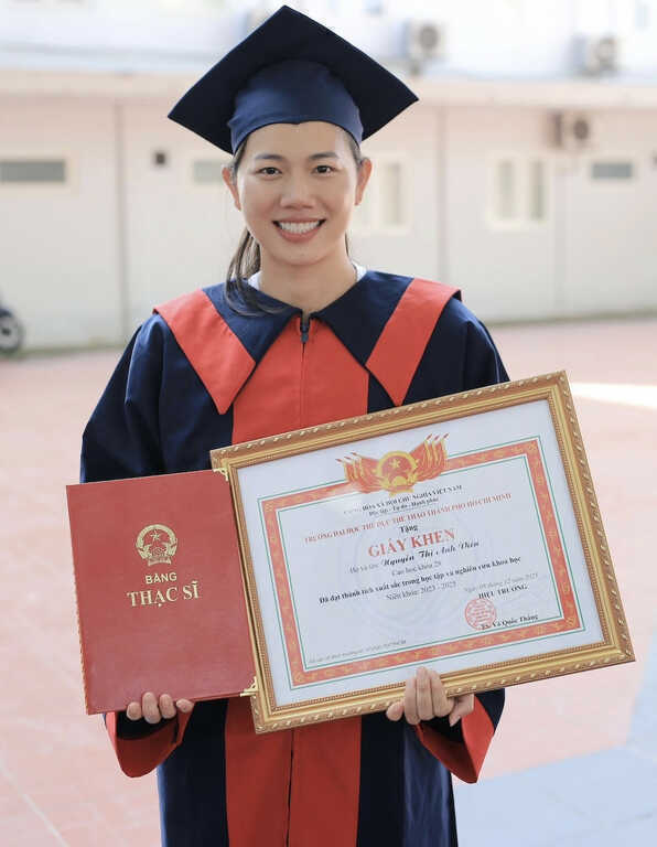 Kình ngư Nguyễn Thị Ánh Viên tốt nghiệp thạc sĩ sau 3 năm theo học