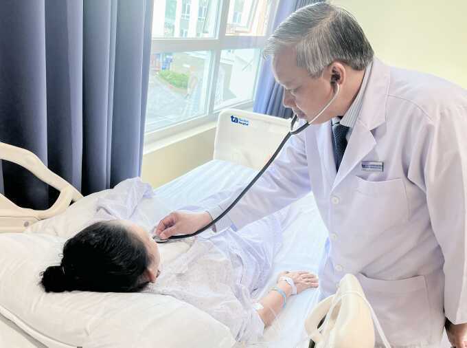 Hẹp van tim do biến chứng bệnh thấp tim