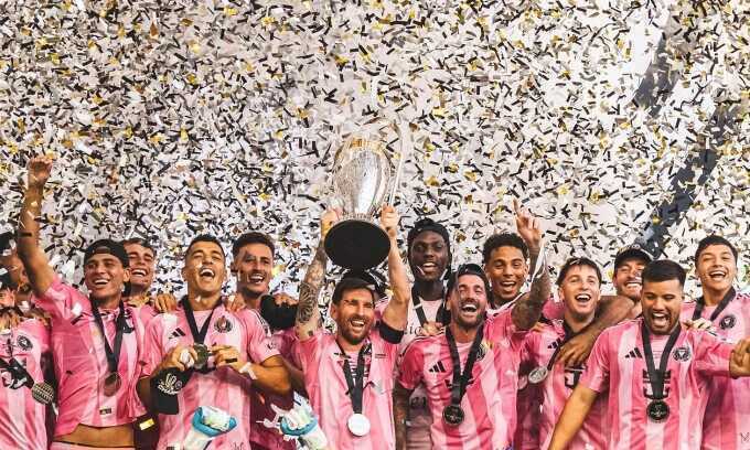 Messi được khen vượt tầm vóc Pele ở MLS