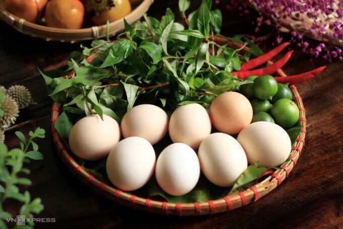 Ai nên hạn chế ăn trứng?