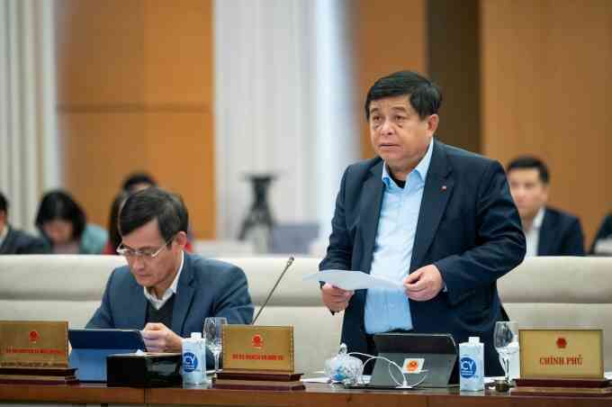 Chính phủ đề xuất điều chỉnh mục tiêu GDP 2025 vượt 8%