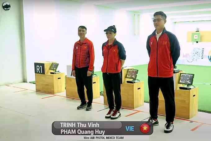 Việt Nam giành HC vàng bắn súng châu Á sau khi bị dẫn 10-0