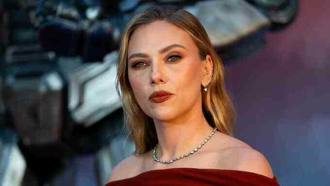 Scarlett Johansson kêu gọi ban hành luật về AI
