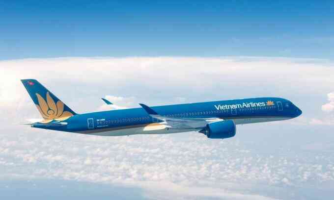 Cổ phiếu Vietnam Airlines tăng trần