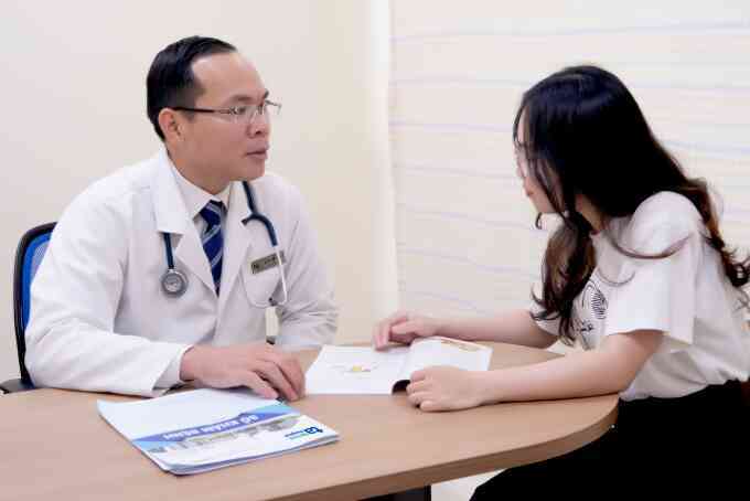 Trẻ vị thành niên suy tuyến giáp có dấu hiệu gì?