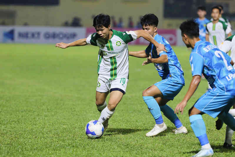 Nhận định Bình Phước đấu với Ninh Bình: Công Phượng lỡ đại chiến