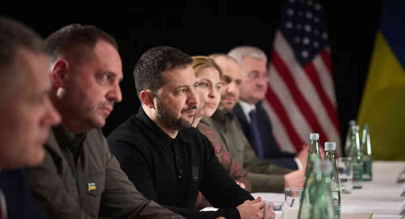 Từ chối giao mỏ đất hiếm khổng lồ cho ông Trump, kho báu của Ukraine lớn mức nào?