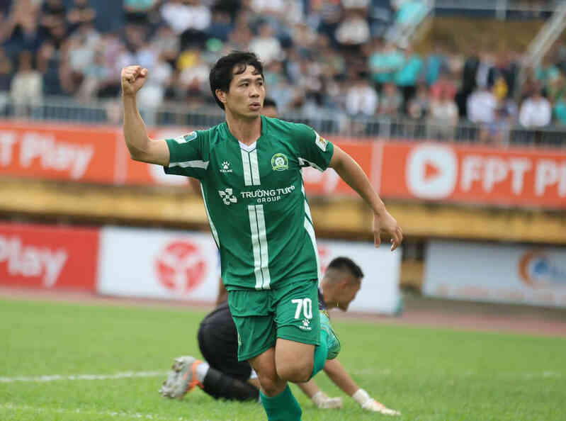 Công Phượng hẹn ngày trở lại, HLV Kim Sang Sik có dùng?
