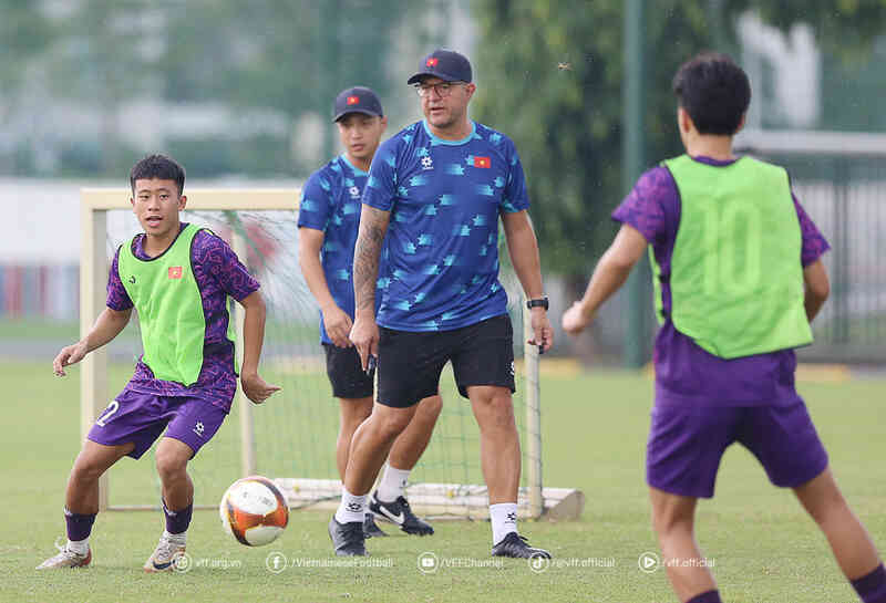 U17 Việt Nam vắng hơn nửa quân số, mơ vé World Cup
