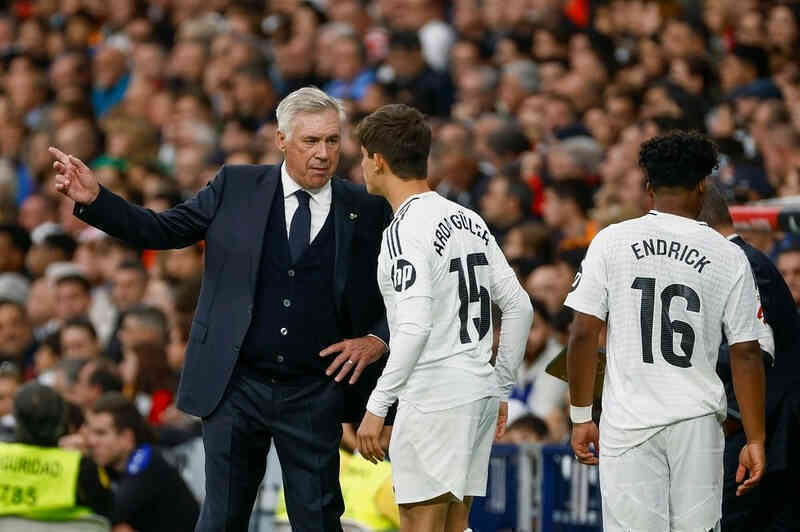 Hai cầu thủ Real Madrid bất ngờ đòi rời Bernabeu
