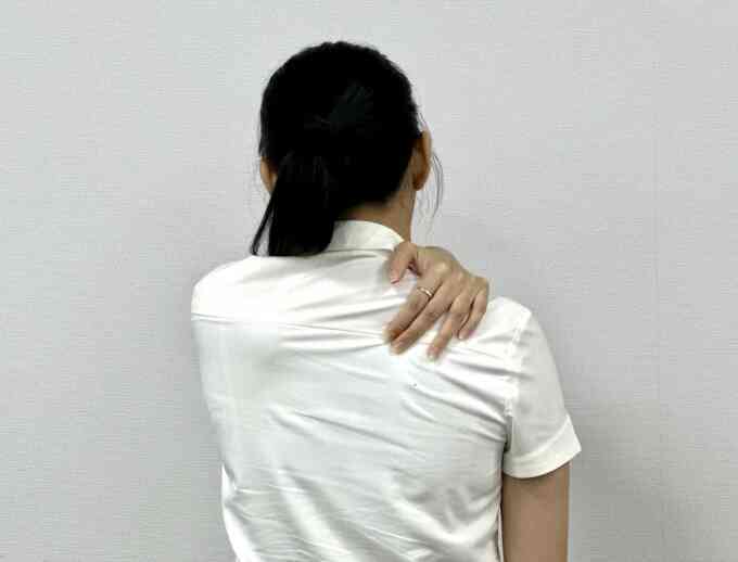 Khớp vai kêu lục cục cảnh báo bệnh gì?