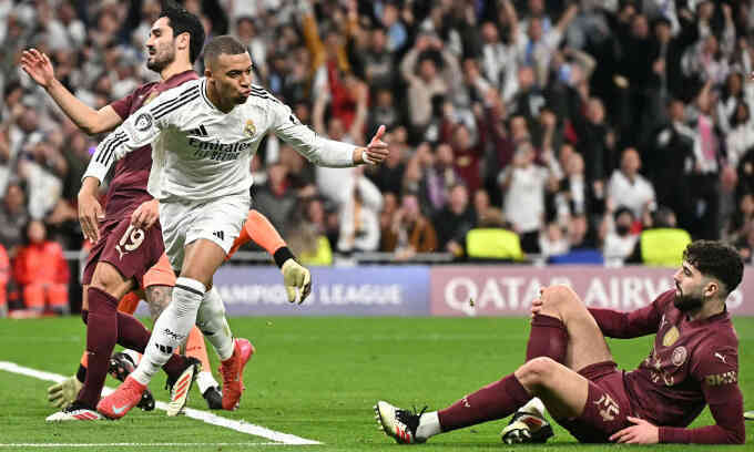 Mbappe lập hat-trick, Real đè bẹp Man City