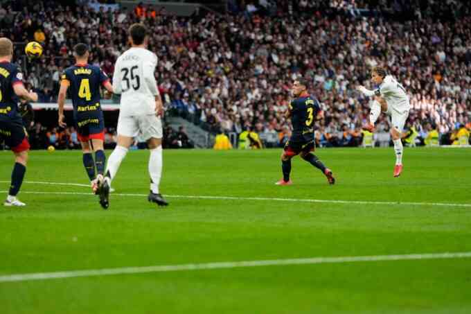 Bí quyết giữ thể lực ở tuổi 39 của Modric