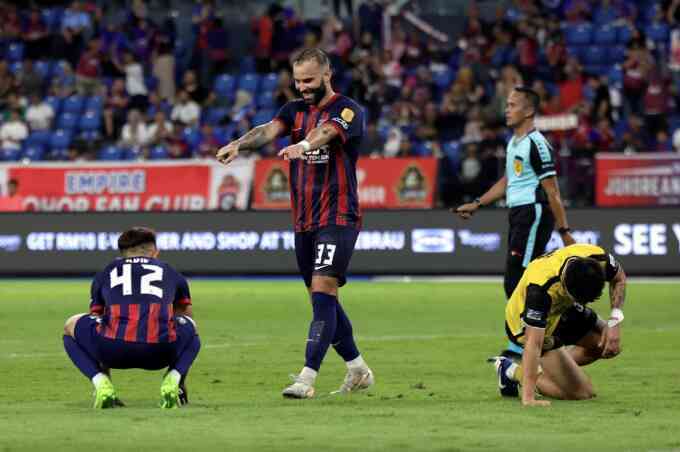 CLB Malaysia sánh ngang Bayern với 11 lần liền giành chức VĐQG