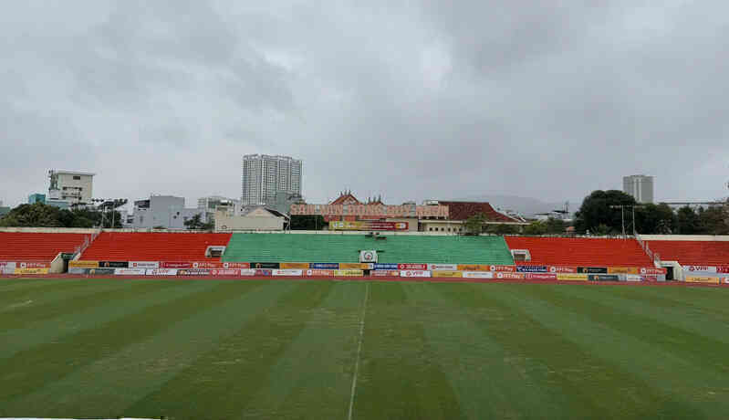 V-League còn 1 sân xấu, tạm thời bị 