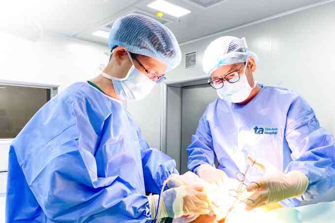 Điều trị ung thư vú giai đoạn một thế nào?