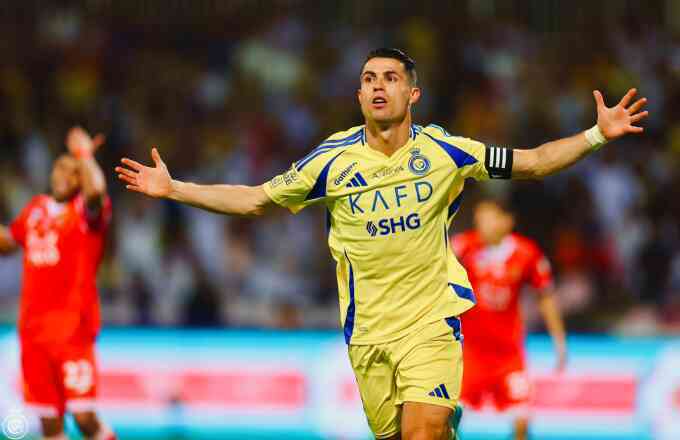 Ronaldo nhường penalty trong chiến thắng của Al Nassr