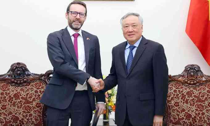 Phó thủ tướng: Việt Nam muốn học mô hình trung tâm tài chính của Anh