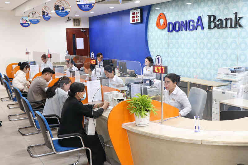 DongA Bank lì xì khách hàng gần 6 tỷ đồng