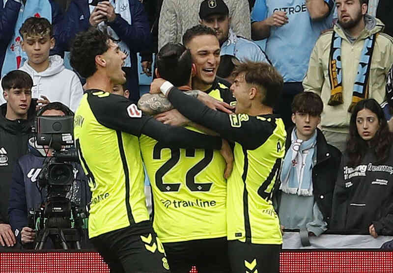 Antony ghi bàn đầu tiên tại La Liga sau khi rời MU