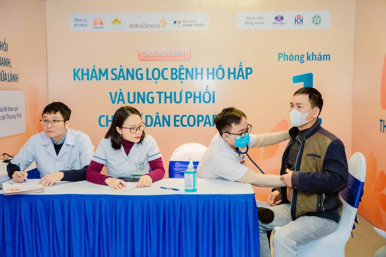 AstraZeneca hợp tác đẩy lùi bệnh phổi mạn tính và ung thư phổi tại Việt Nam