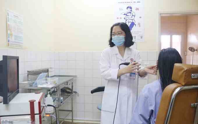 Thiếu nữ điếc đột ngột sau một giấc ngủ